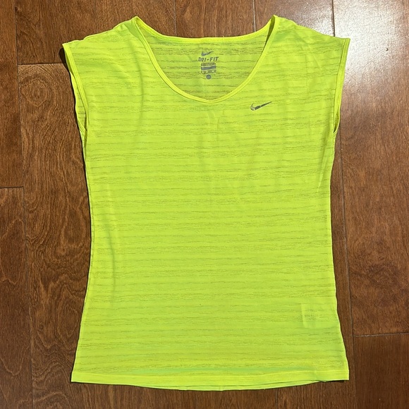 Lot of Nike work out clothes XS - Picture 6 of 9